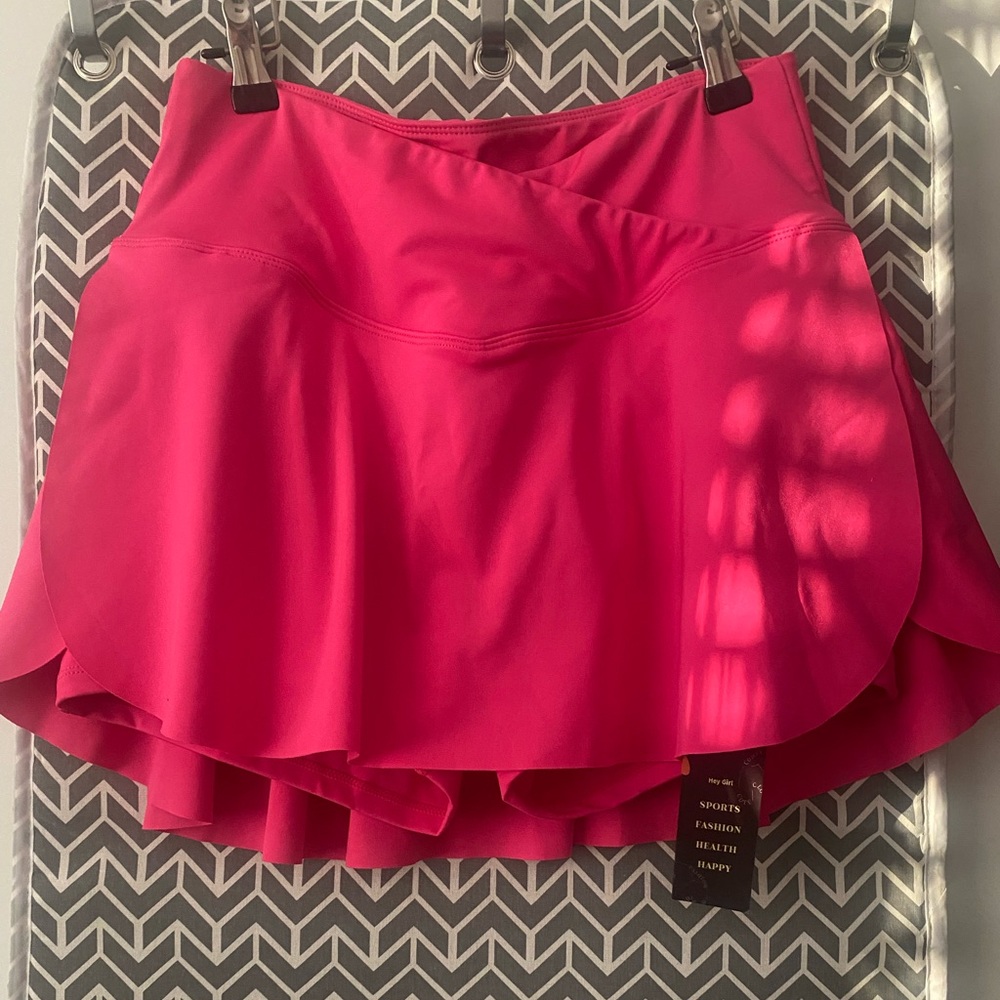 New With Tag Pink Athletic Skirt Size M